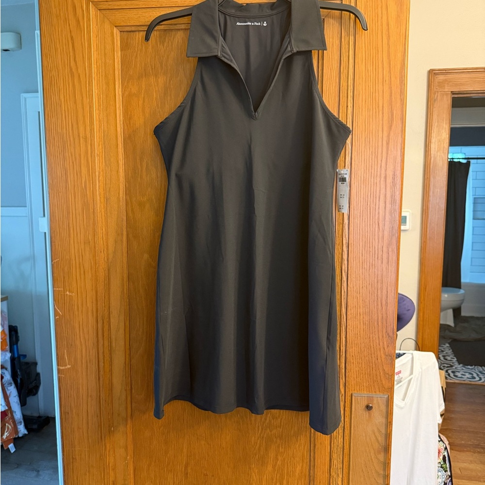 Abercrombie & Fitch Black Sleeveless Polo Collar Mini Dress. Built in bra. NWT
